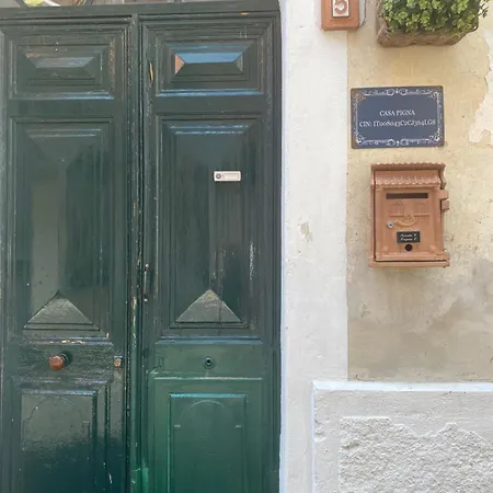 Casa *